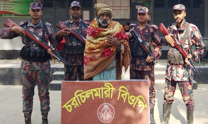 সীমান্ত দিয়ে অনুপ্রবেশকালে বিজিবির হাতে ধরা পড়লেন ভারতীয় নাগরিক